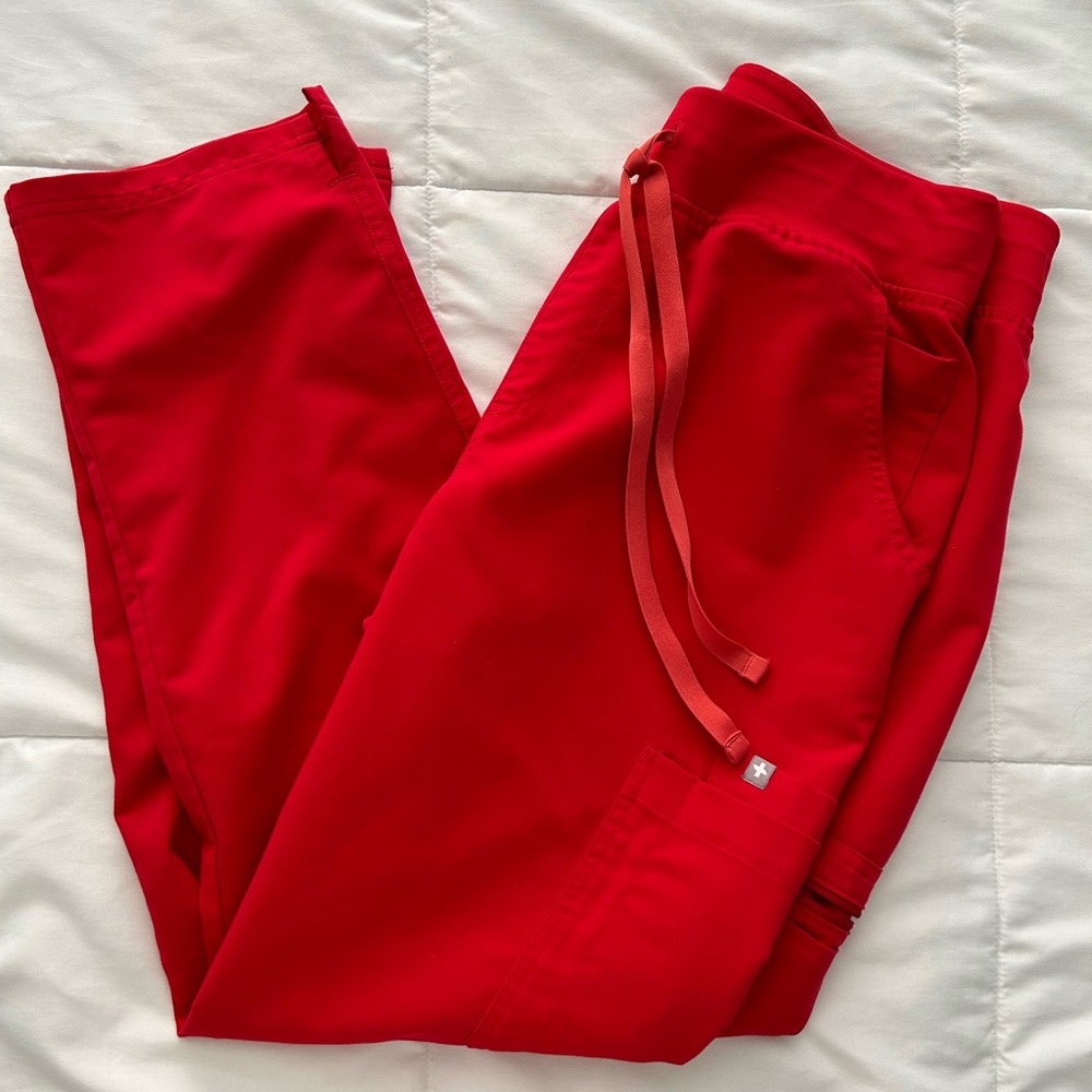 Red FIGS set